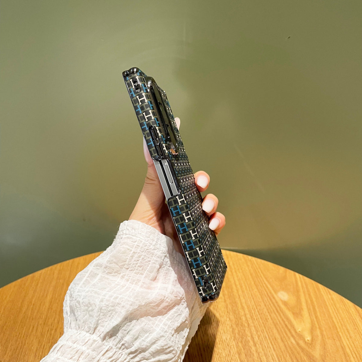 Magnetic Phone Case For Samsung Galaxy Z Fold, Built-In Wireless Charging Magnet