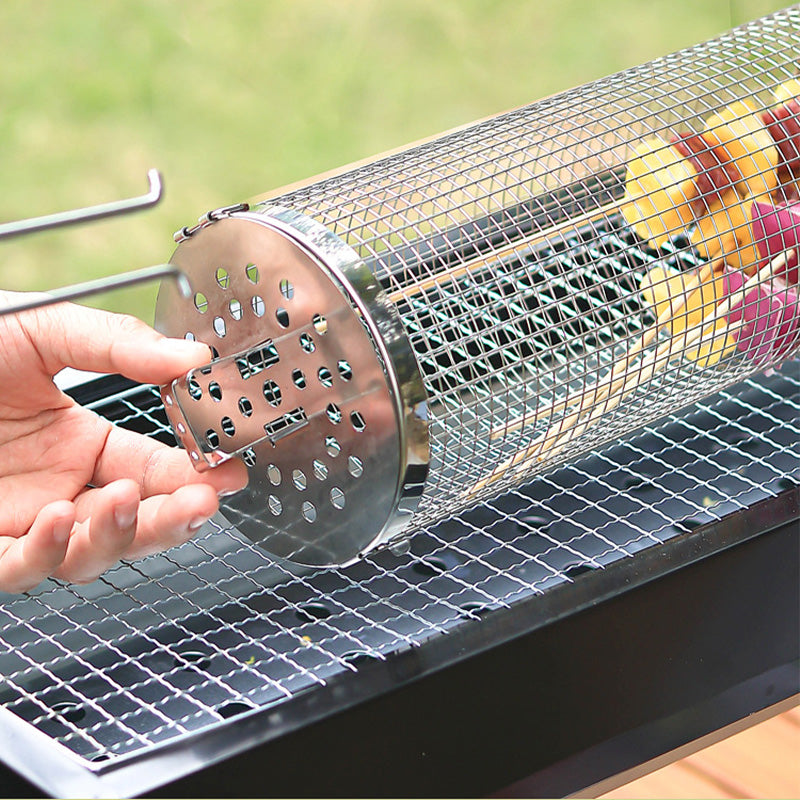 304 Food Grade Stainless Steel Rolling BBQ Grill Basket, Cylindrical Rotating Barbecue Mesh Cage with Anti-Scald Wooden Handle for Vegetables Meat Shrimp